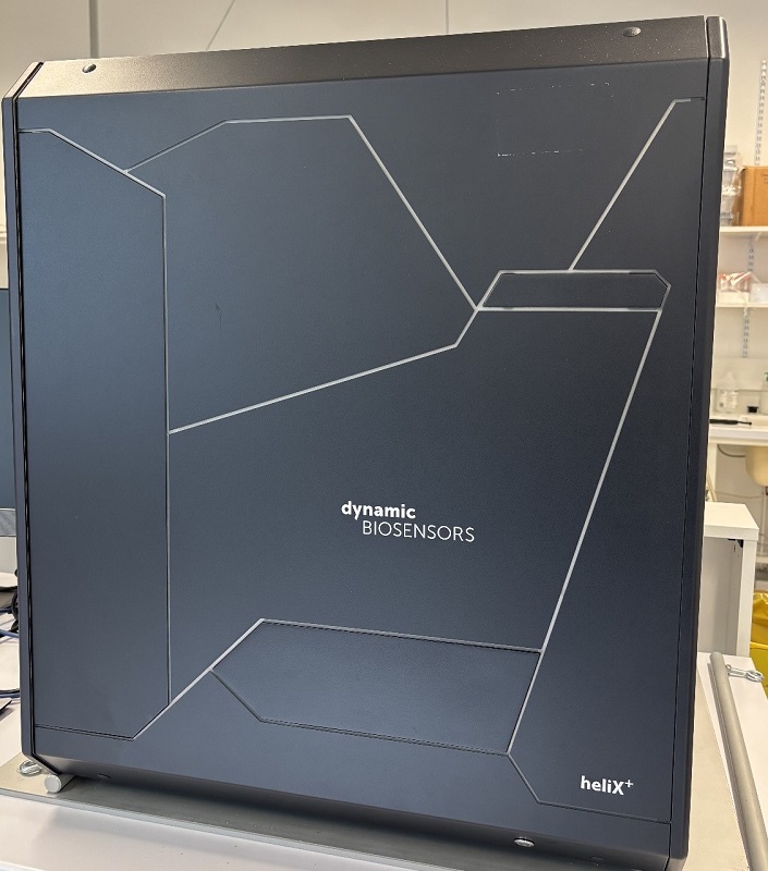 photo of the Helix device from Dynamic Biosensors